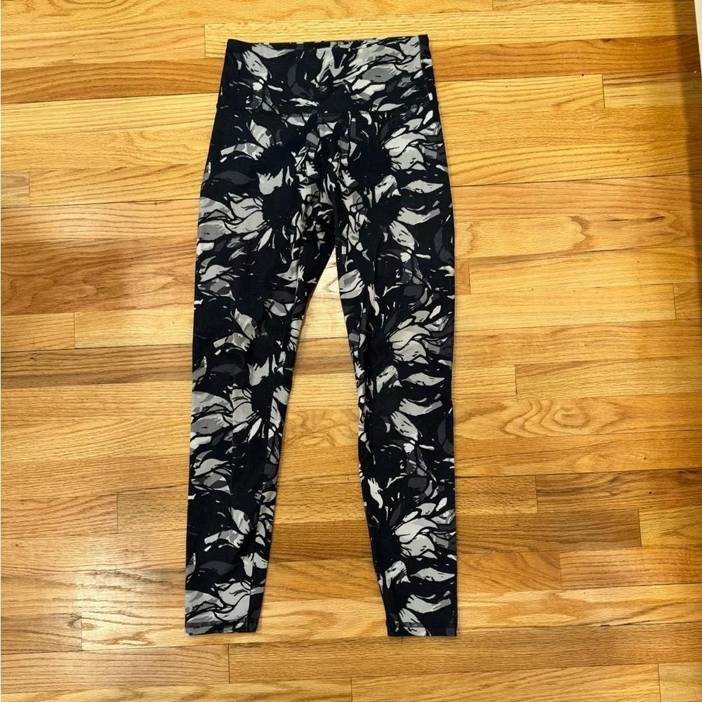 Balance Collection Black/Grey High Rise Workout Leggings - Picture 2 of 6